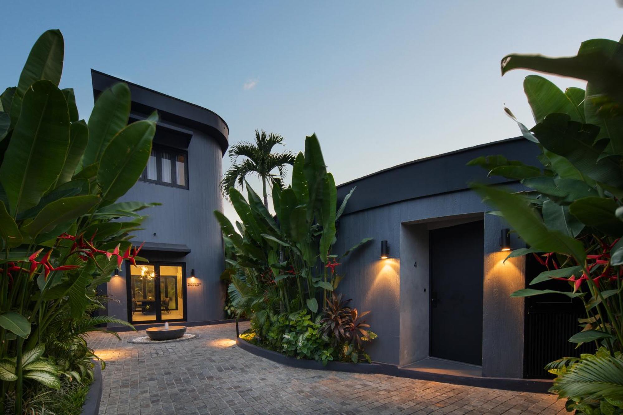 Je Ne Sais Quoi Seminyak Villa Exteriör bild